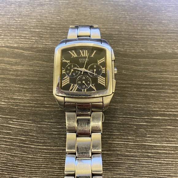 Guess Watch - Picture 2 of 3